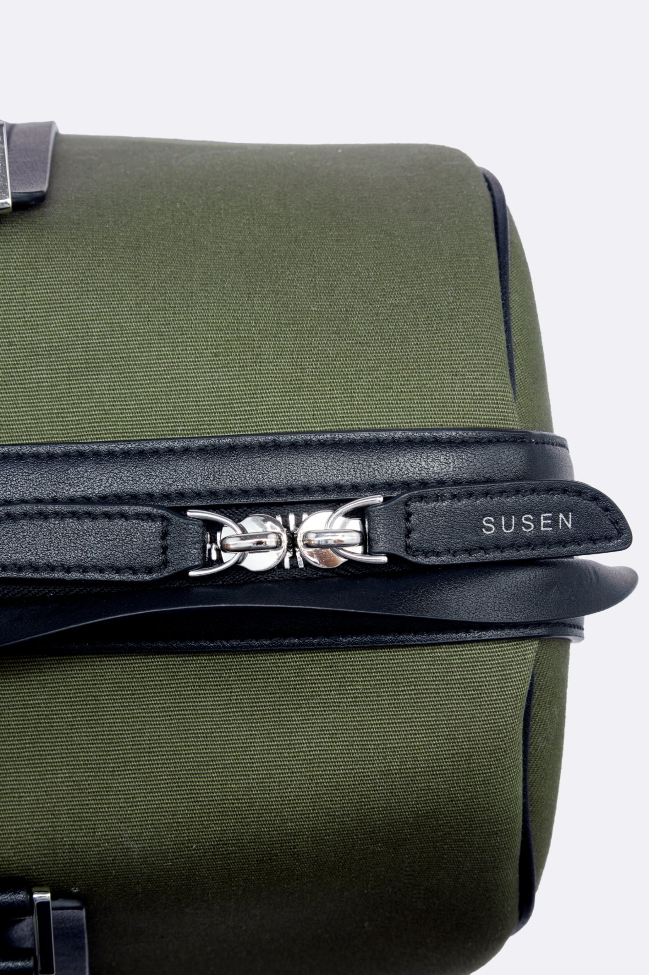 Gabriel  Large Canvas Travel Bag  - Military green